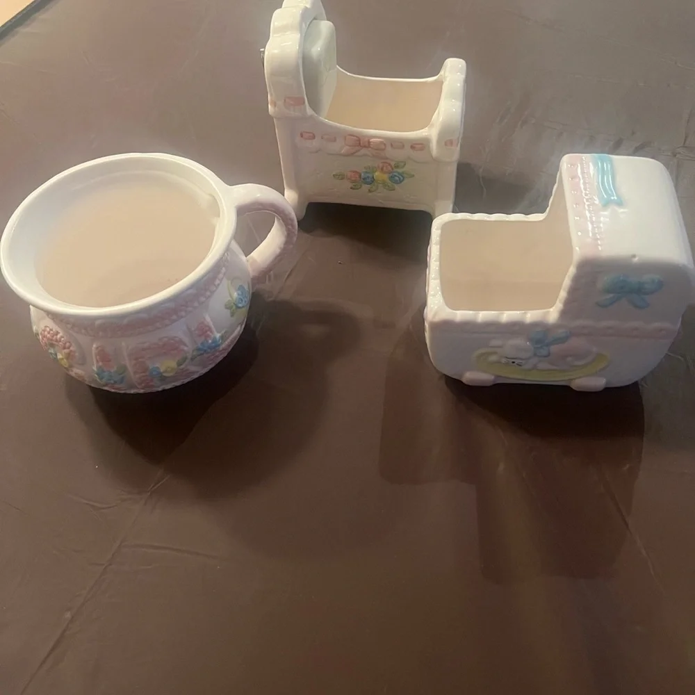 Charming Baby Shower Ceramic Set - White and Pink